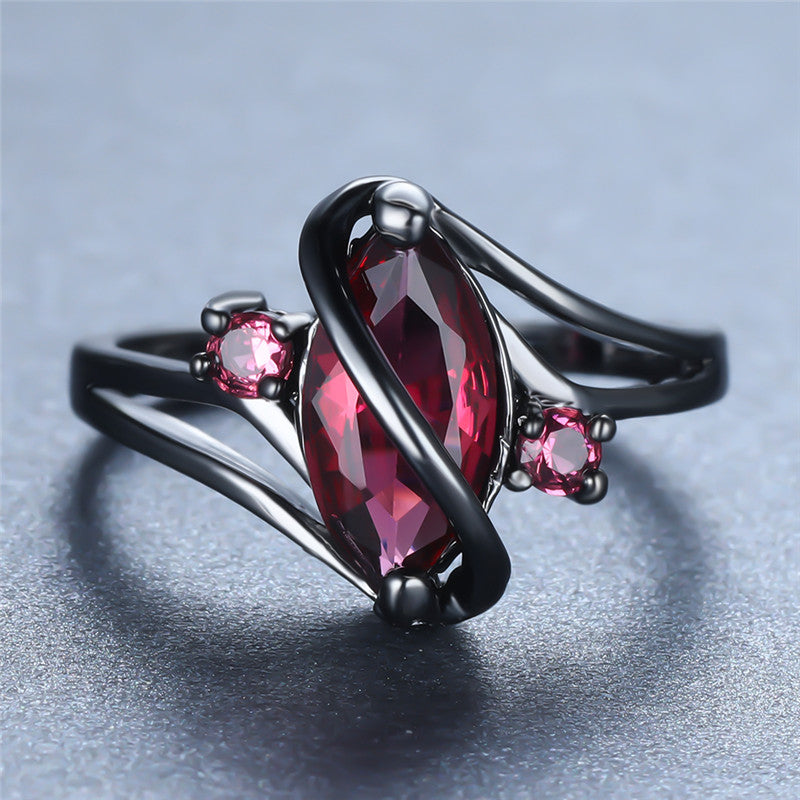 Crystal Ring - The thrifty & gifty shop