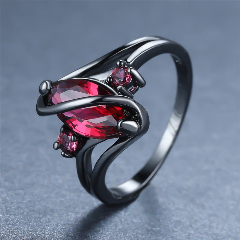 Crystal Ring - The thrifty & gifty shop